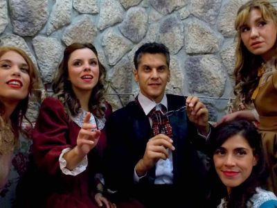 Μικρές κυρίες, στο Θέατρο Χυτήριο