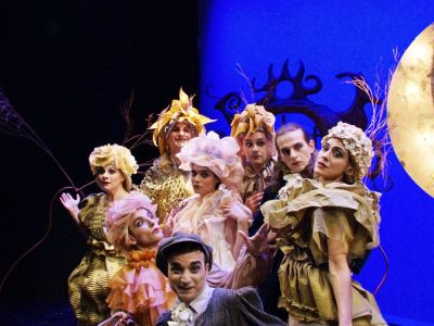 Όνειρο Καλοκαιρινής Νύχτας, από τις Μαγικές Σβούρες στο Θέατρο Ιλίσια