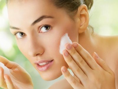 Λοσιόν με έλαιο τεϊόδεντρου - Ιδανική για επιδερμίδα με σπυράκια