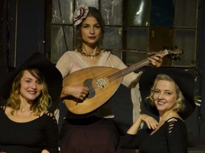 Τα Καινούρια Ρούχα του Αυτοκράτορα, στο Θέατρο Βαφείο