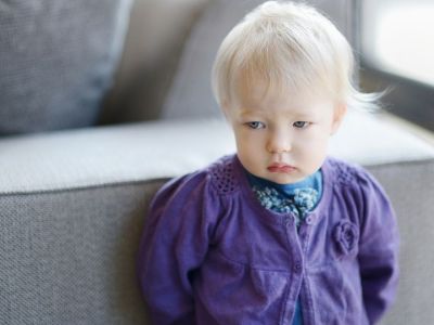 Πώς να βοηθήσετε το 2χρονο παιδί σας να αντιμετωπίσει την απογοήτευση