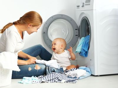 Πώς θα κάνεις τις δουλειές του σπιτιού, όταν έχεις νεογέννητο μωρό