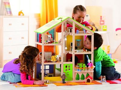 Κουκλόσπιτα, αυτοκίνητα, Pj ήρωες! Τα ωραιότερα χριστουγεννιάτικα δώρα για παιδιά από 2-4 ετών