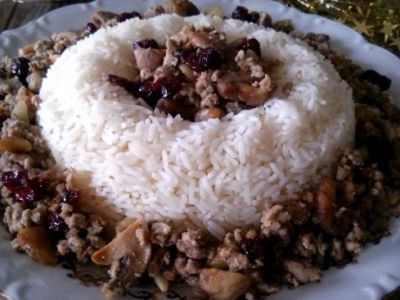 Χριστουγεννιάτικη γέμιση με μανιτάρια, κάστανα, κουκουνάρι και κιμά