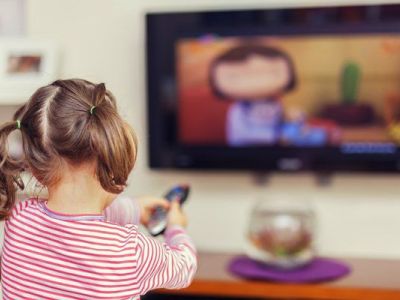 Το παιδί μου παρακολουθεί πολλές ώρες τηλεόραση.Τι να κάνω;