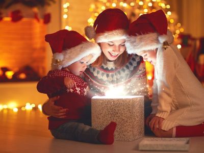Πώς να επιλέξουμε παιχνίδια για τα Χριστούγεννα ανάλογα με την ηλικία του παιδιού;