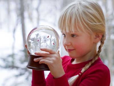 Υπέροχη χιονόμπαλα και φωτάκι νυκτός