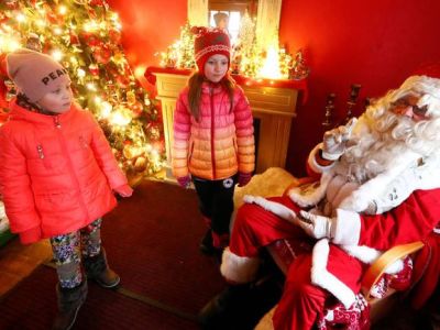 Σε ποια ηλικία σταματούν τα παιδιά να πιστεύουν στον Άγιο Βασίλη;