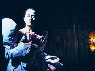 Θεατρική παράσταση: H «Φτέρενη κόρη» για δύο εορταστικές παραστάσεις στο Olvio