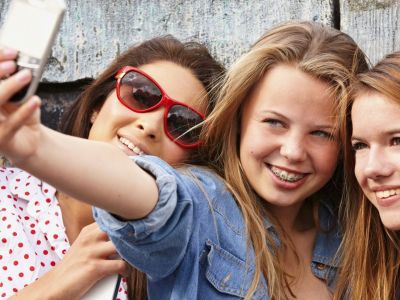 Εφηβεία: Πώς μπορούν τα παιδιά να αποκτήσουν καλή σχέση με το σώμα τους;