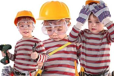 Ζώνη ξύλινων εργαλείων για τα αγοράκια που λατρεύουν να μαστορεύουν