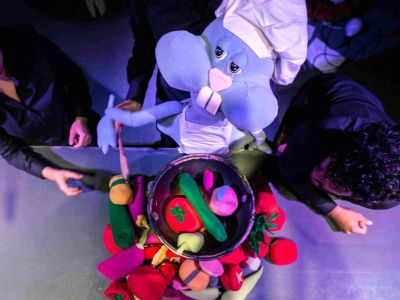 Ελληνικός Κόσμος: Παράταση παραστάσεων για τον «Αγησίλαγο» μέχρι την Κυριακή των Βαΐων