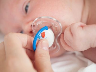 Δείτε πού μπορείτε να αποθηκεύετε τις πιπίλες ώστε να μην τις αποστειρώνετε κάθε λίγο και λιγάκι