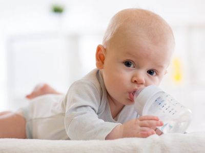 Μπιμπερό: Πώς θα επιλέξετε το κατάλληλο για το μωρό σας