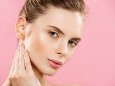 Τζελ καθαρισμού προσώπου για να λάμψει η επιδερμίδα σας