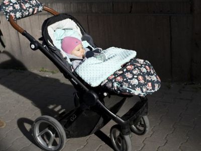 Αδιάβροχος βελούδινος ποδόσακος για μωρά