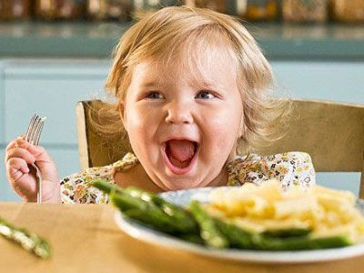 Διατροφή παιδιού από 1 έως 2 ετών: Τροφές που δεν πρέπει να δίνετε στο παιδί σας