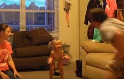 Οι πιο απολαυστικοί καβγάδες μεταξύ παιδιών και μπαμπάδων είναι αυτοί (video)