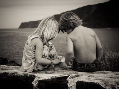 Είκοσι φωτογραφίες αποδεικνύουν με τον πιο γλυκό τρόπο, γιατί είναι υπέροχο να έχεις αδέλφια (pics)