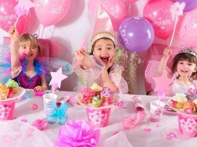 Υπέροχες και πρωτότυπες προσκλήσεις για παιδικό πριγκιπικό πάρτι