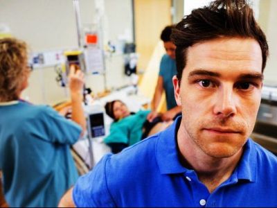 Θα πρέπει να είναι ο μπαμπάς παρών στον τοκετό; Η διαφορετική άποψη ενός Καθηγητή Γυναικολογίας