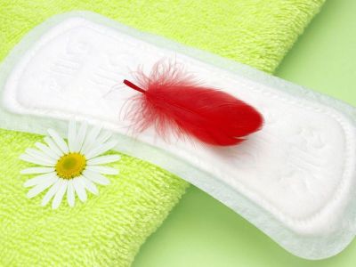 Πρώτη περίοδος: Τι προβλέπει για το βάρος στην ενήλικη ζωή