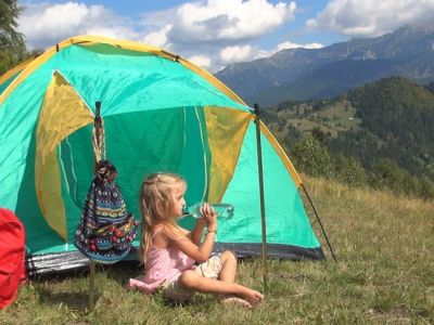 Απολαύστε την άνοιξη και το καλοκαίρι με αυτό το ιδιαίτερο παιχνίδι ρόλων