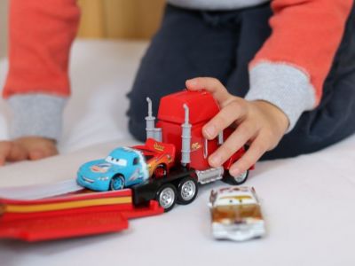Cars 3 αυτοκινητάκια: Σετ των δύο σε επτά σχέδια που θα ενθουσιάσουν τα παιδιά