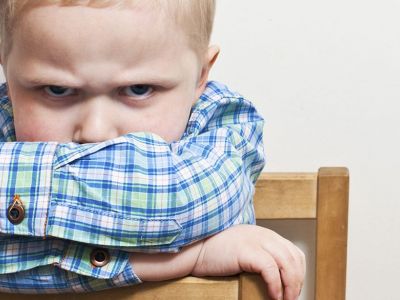 Πώς να χειριστείτε τις μεταπτώσεις διάθεσης ενός 2χρονου παιδιού