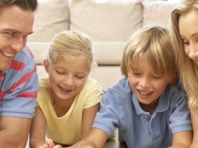 Επιτραπέζιο «Οι μυστηριώδεις σάκοι»: Ποιος θα βρει πρώτος τι έχουν οι σάκοι;