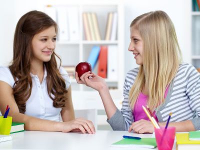 Ποια είναι η σωστή διατροφή των παιδιών που δίνουν εξετάσεις;