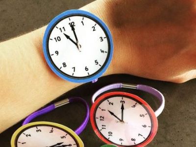 Με αυτό το παιχνίδι θα μάθουν τα παιδιά την ώρα