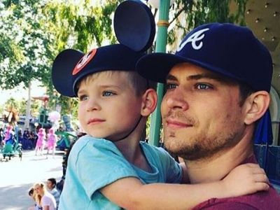 Οι Dilf της Disneyland είναι ο νέος λογαριασμός στο Instagram που θα αρχίσετε να ακολουθείτε (pics)