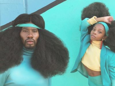 Μπαμπάς και κόρη «ξαναχτυπούν» τρελαίνοντας το διαδίκτυο με τα υπέροχα μαλλιά τους