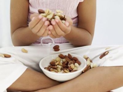 Σε ποια ηλικία το παιδί μπορεί να φάει ξηρούς καρπούς;