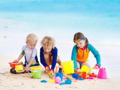 Αυτό το σετ μπάνιου για το νερό και την άμμο θα ενθουσιάσει τα παιδιά σας