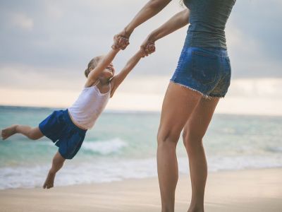 Διακοπές με το παιδί: Τα παιδιά δε θέλουν παιχνίδια, φαντασία θέλουν !