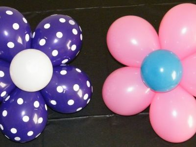 Φτιάξτε ένα λουλούδι από μπαλόνια και κάντε τη διακόσμηση του παιδικού πάρτι ξεχωριστή (vid)