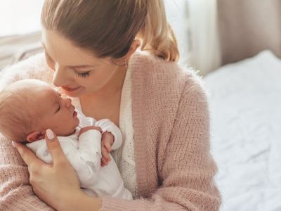 6 αλήθειες για τον πρώτο χρόνο σου στο ρόλο της μαμάς