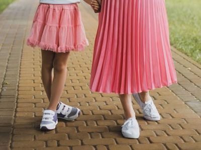 Αθλητικά παπούτσια για κορίτσια κάτω από 34 ευρώ