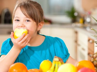 Τι θα πρέπει να περιλαμβάνει ένα ισορροπημένο πρόγραμμα διατροφής για παιδιά 6-12 χρονών