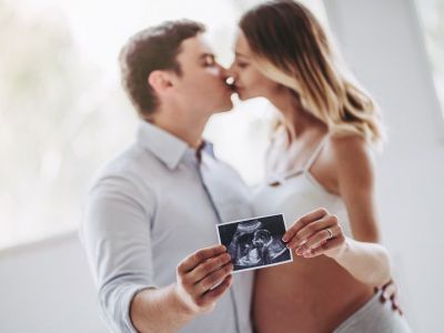 Σεξ στην εγκυμοσύνη; Επηρεάζουν ή όχι οι ορμόνες τις γυναίκες;