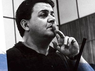 Eθνική Λυρική Σκηνή: διπλή πρεμιέρα με τον Μάνο Χατζιδάκι που δεν γνωρίζαμε