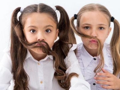 Πολύχρωμα αξεσουάρ για τα μαλλιά των κοριτσιών σας - Θα ξετρελαθούν