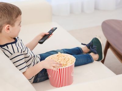 Αφήνω τον 4χρονο γιο μου να βλέπει τρομακτικές ταινίες και δεν νιώθω καθόλου άσχημα για αυτό