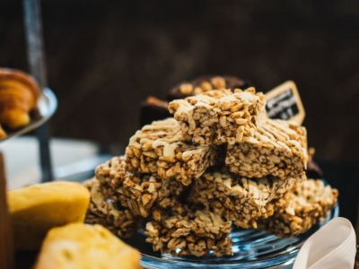 Τα πιο υγιεινά και νόστιμα σνακ για τη βόλτα ή το σχολείο