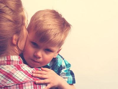 Μια ανύπαντρη μανούλα μιλά για την επιβράβευση της μητρότητας και πως της άλλαξε τη ζωή