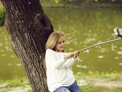 Είναι το παιδί μου στη σωστή ηλικία για να έχει κινητό τηλέφωνο;