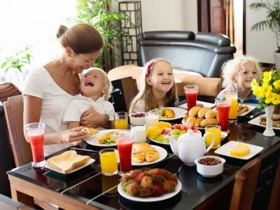Ποιο πρωινό θεωρείται ισορροπημένο για εσάς και το παιδί σας; (vid)