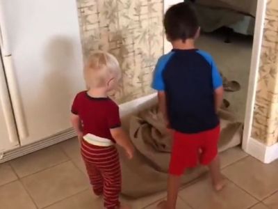 «Μπαμπά, πού είσαι;» - Το τρικ που άφησε άφωνους τους μπόμπιρες (vid)